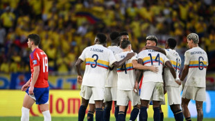 Col&ocirc;mbia goleia lanterna Chile (4-0) e alcan&ccedil;a Argentina na lideran&ccedil;a das Eliminat&oacute;rias