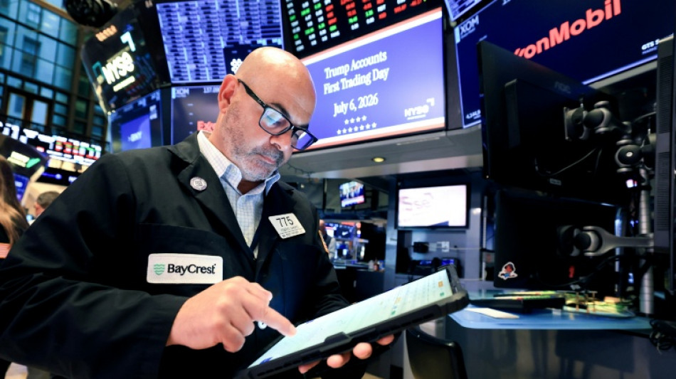 Wall Street ouvre en hausse, entre inflation et r&eacute;sultats d'entreprises