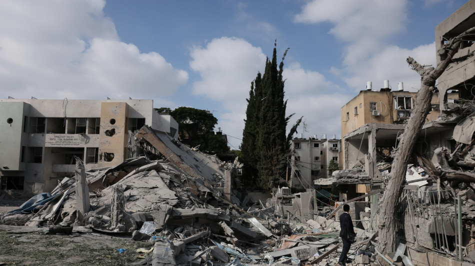 Israele, 8 i morti negli attacchi notturni dall'Iran