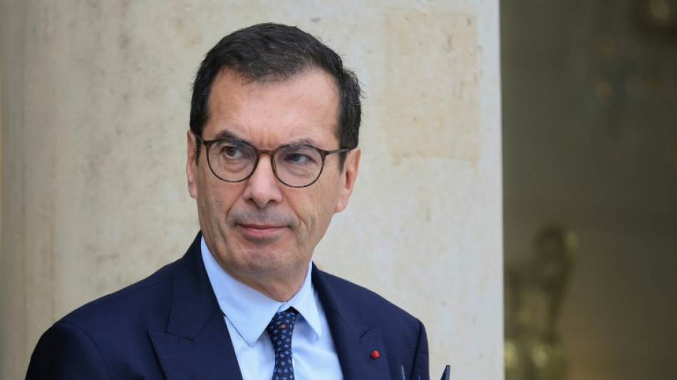  Arr&ecirc;ts maladie: le gouvernement veut "moins prot&eacute;ger les arr&ecirc;ts courts" et "mieux les longs" 