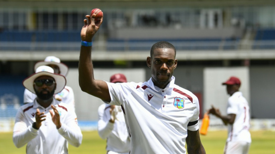  West Indies lead Pakistan by 155 at close of third day 