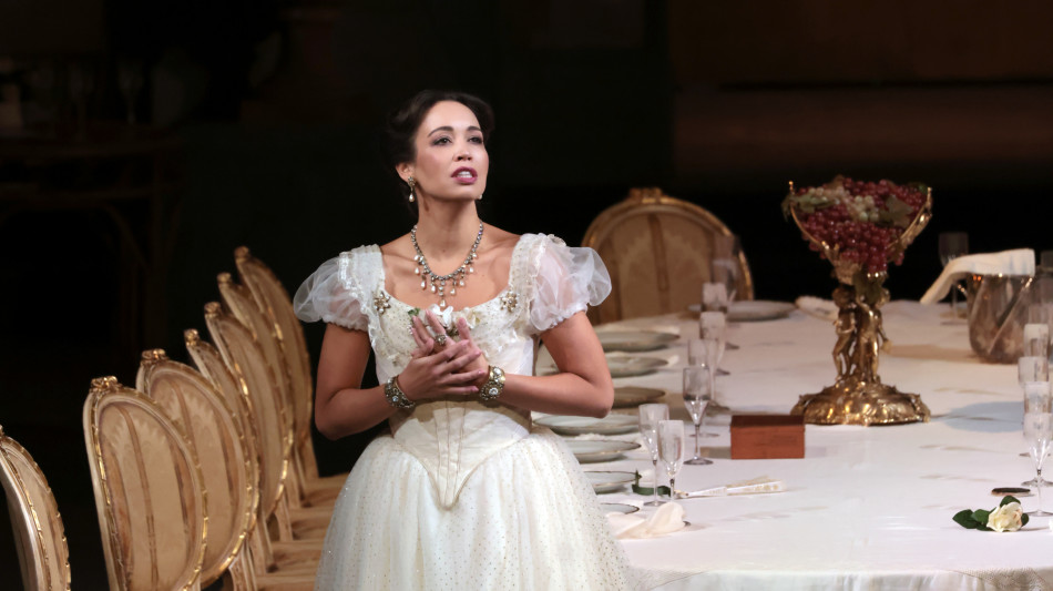  Scala, Sierra protagonista di una Traviata da cento bis 