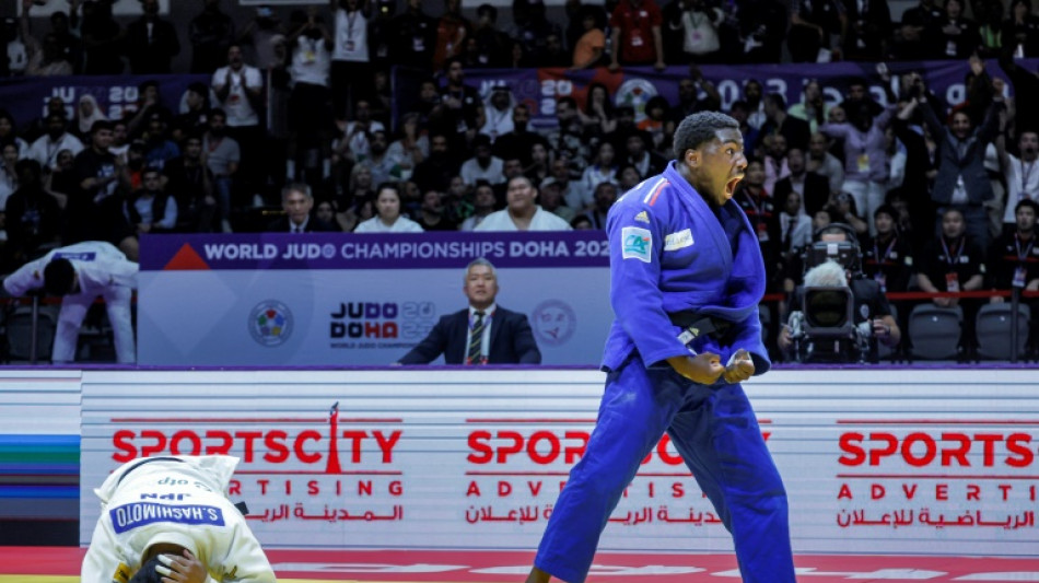 Mondiaux de judo: pourtant h&eacute;ro&iuml;ques, les Bleus butent encore sur le Japon