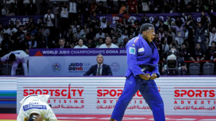 Mondiaux de judo: pourtant h&eacute;ro&iuml;ques, les Bleus butent encore sur le Japon