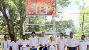 Adidas ofrece disculpas públicas a artesanos mexicanos por usar sus diseños