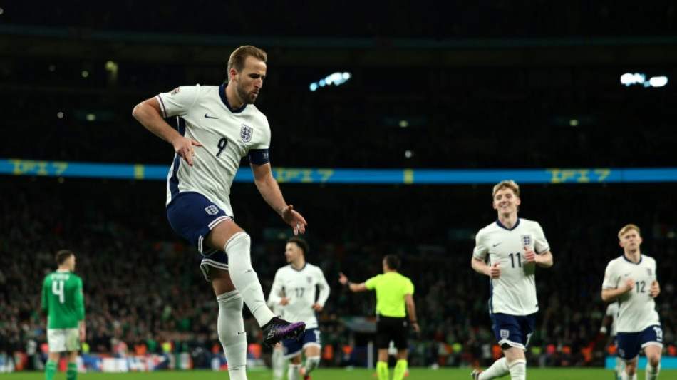 Inglaterra goleia Irlanda (5-0) e sobe para 1&ordf; divis&atilde;o da Liga das Na&ccedil;&otilde;es
