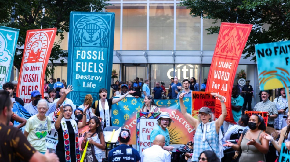 Campanha pressiona Citigroup a deixar de financiar combust&iacute;veis f&oacute;sseis