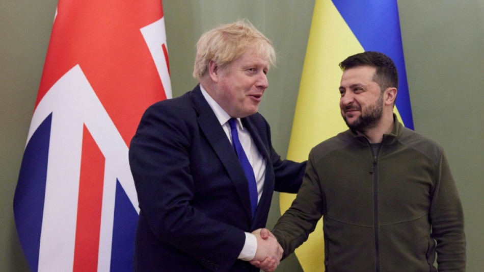 Ukraine: &eacute;vacuations de civils dans l'est, Zelensky se redit pr&ecirc;t &agrave; n&eacute;gocier avec Moscou