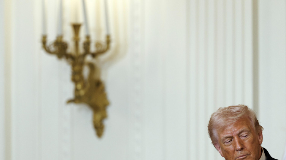  Trump, 'non preoccupato dal rialzo dei prezzi della benzina' 