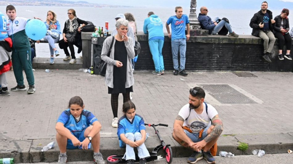 Foot: &agrave; Naples, la f&ecirc;te retard&eacute;e pour un probable troisi&egrave;me scudetto