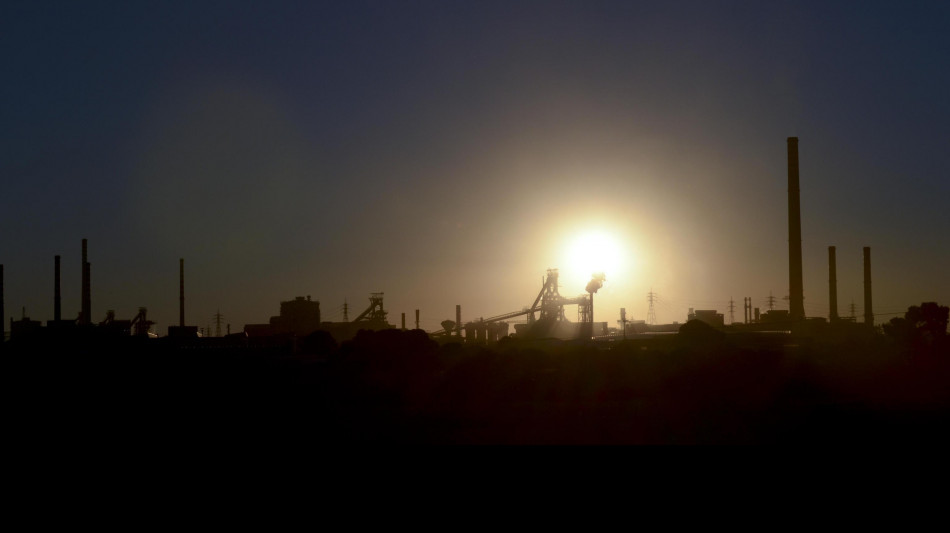 Ex Ilva, nuovo rinvio del tavolo a Palazzo Chigi con i sindacati