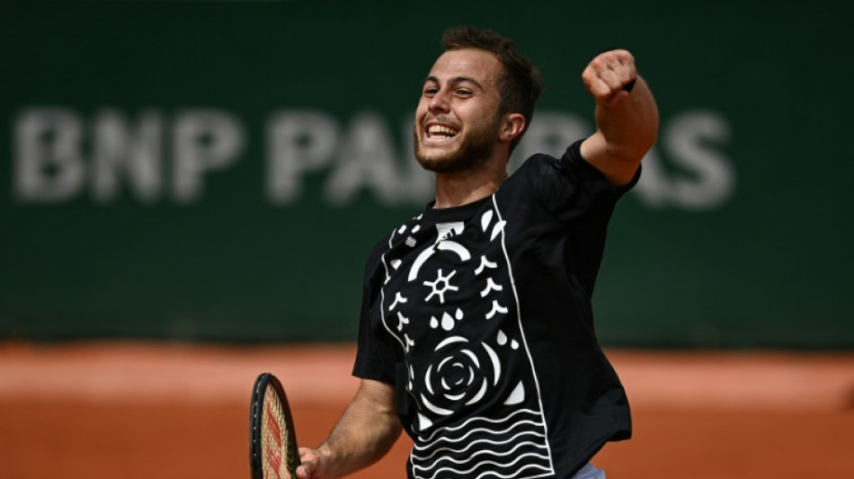 Roland-Garros: Gaston encha&icirc;ne sans perdre de temps