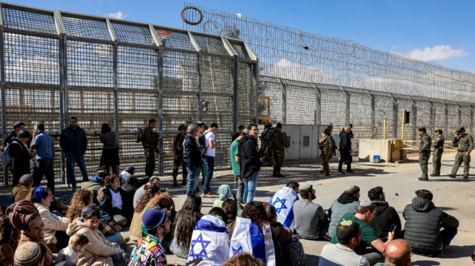 Israel alaga t&uacute;neis em Gaza e imp&otilde;e limites a poss&iacute;vel cessar-fogo