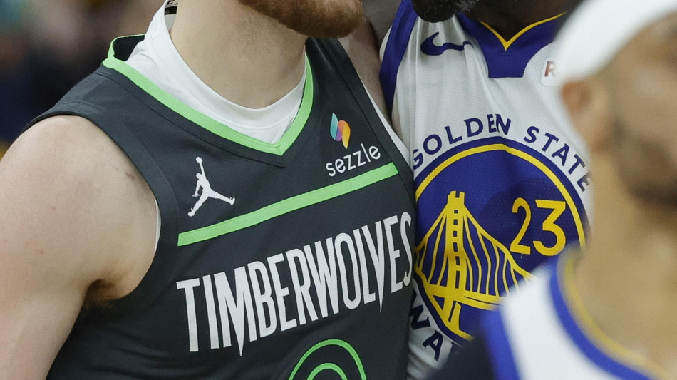 Basket: DiVincenzo infortunato, agli Europei va Thompson