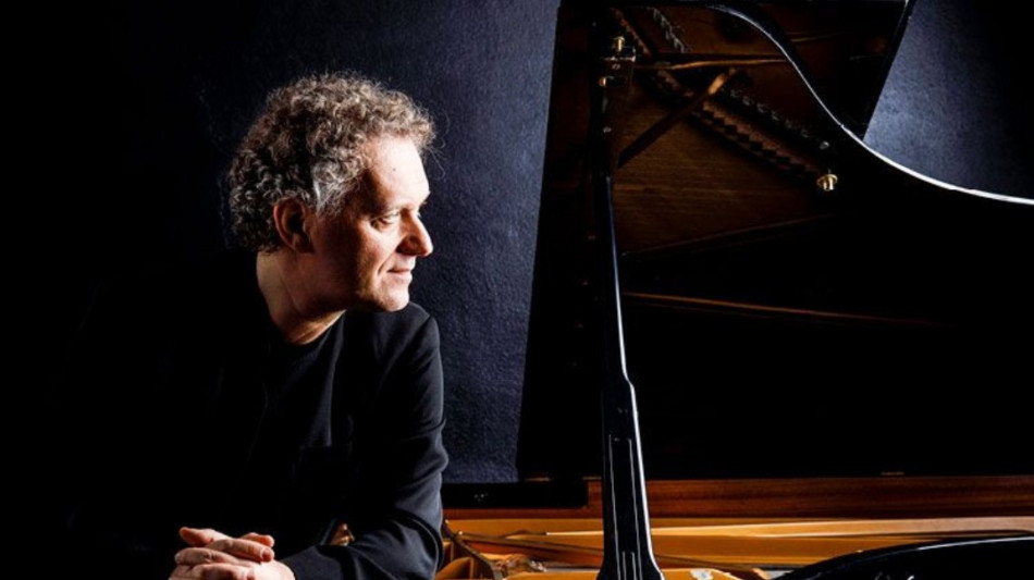  'Sei bis' per Berio, Andrea Lucchesini a Santa Cecilia 