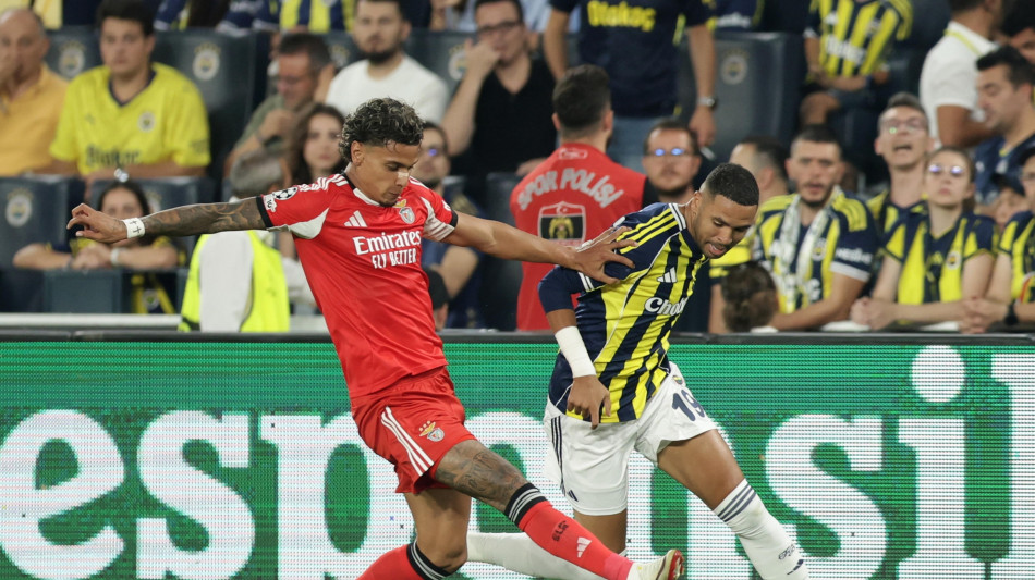 Champions: il Fenerbah&ccedil;e di Mourinho fermato in casa dal Benfica