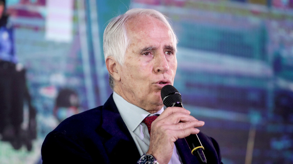  Federcalcio: Malag&ograve; scioglie le riserve, 'domani deposito la mia candidatura' 