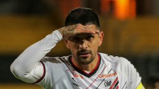 Athletico-PR anuncia argentino Lucho Gonz&aacute;lez como novo t&eacute;cnico