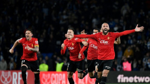 Mallorca vence Real Sociedad nos p&ecirc;naltis e vai &agrave; final da Copa do Rei