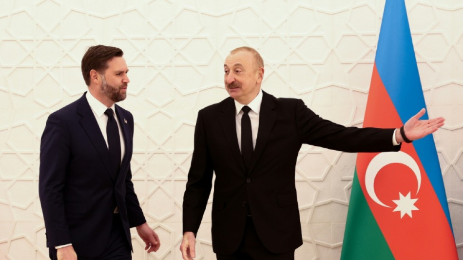  JD Vance chega ao Azerbaij&atilde;o em viagem de paz ap&oacute;s visitar a Arm&ecirc;nia 