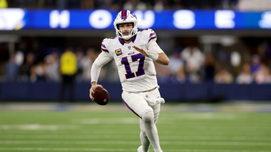  Allen rushes Bills to thrilling 37-34 win over Rams 