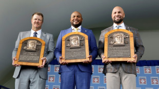 Beltran, Kent and Jones join Baseball Hall of Fame