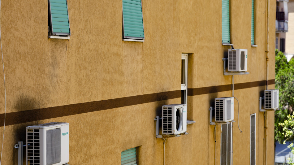 Gme, prezzo elettricit&agrave; cala a 123,31 euro al Mwh