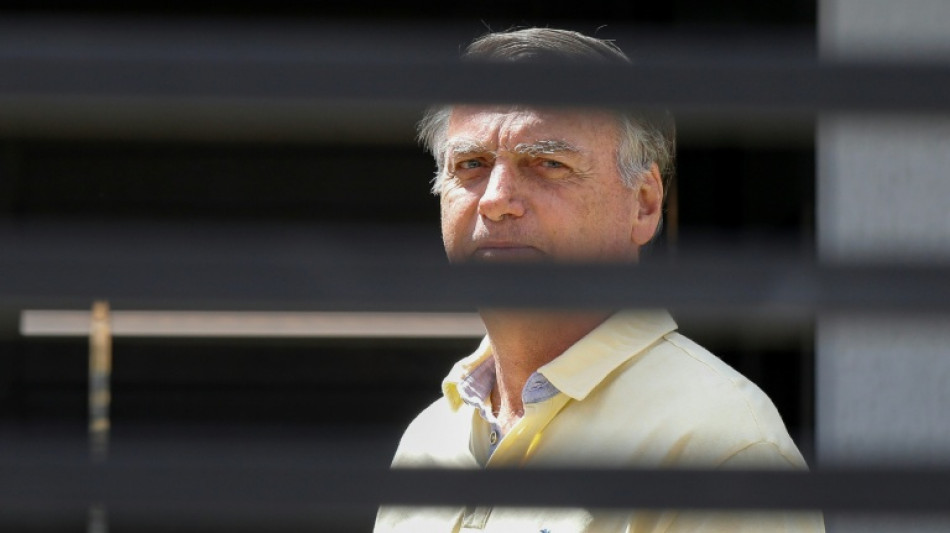  Polizei sucht nach Waffen an Wohnsitz von Brasiliens Ex-Pr&auml;sident Bolsonaro - ohne Erfolg 