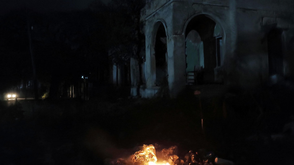  Terzo giorno di proteste a Cuba contro il blackout 