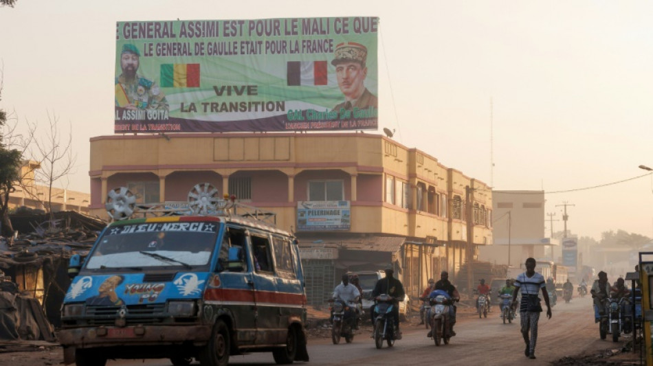 Au Mali, la junte suspend "jusqu'&agrave; nouvel ordre" les activit&eacute;s des partis politiques