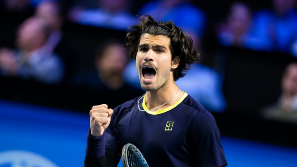 Alcaraz vence Khachanov e vai &agrave; 2&ordf; rodada do ATP 500 de Viena 