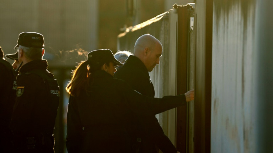 Niegan que haya sido un castigo la no convocatoria a la futbolista espa&ntilde;ola Hermoso tras el esc&aacute;ndalo del beso forzado