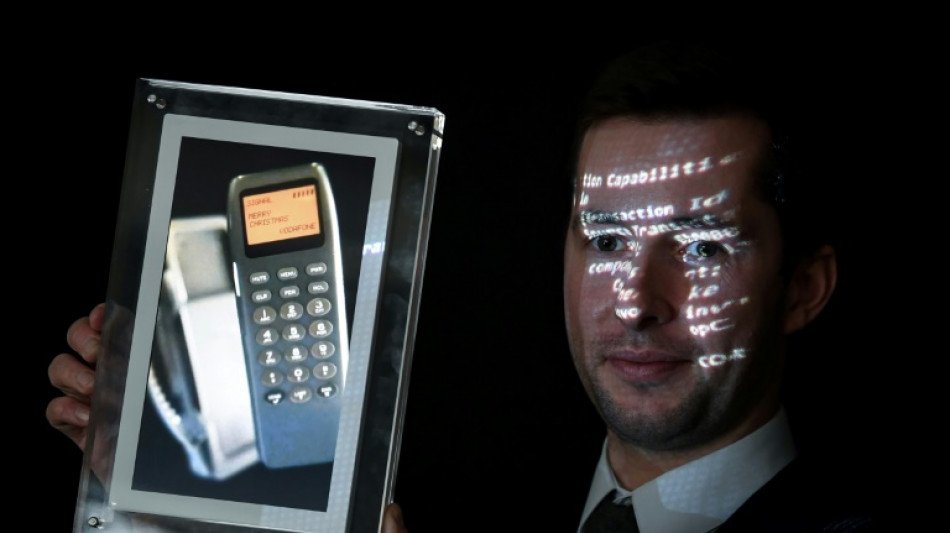 A 30 ans, le papy SMS fait de la r&eacute;sistance