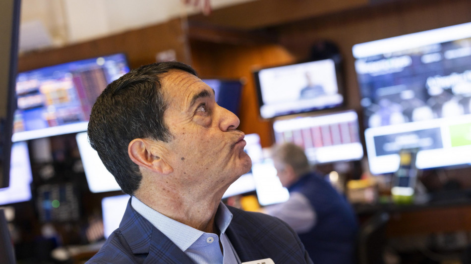 Wall Street apre positiva, Dj +0,48%, Nasdaq +0,83%