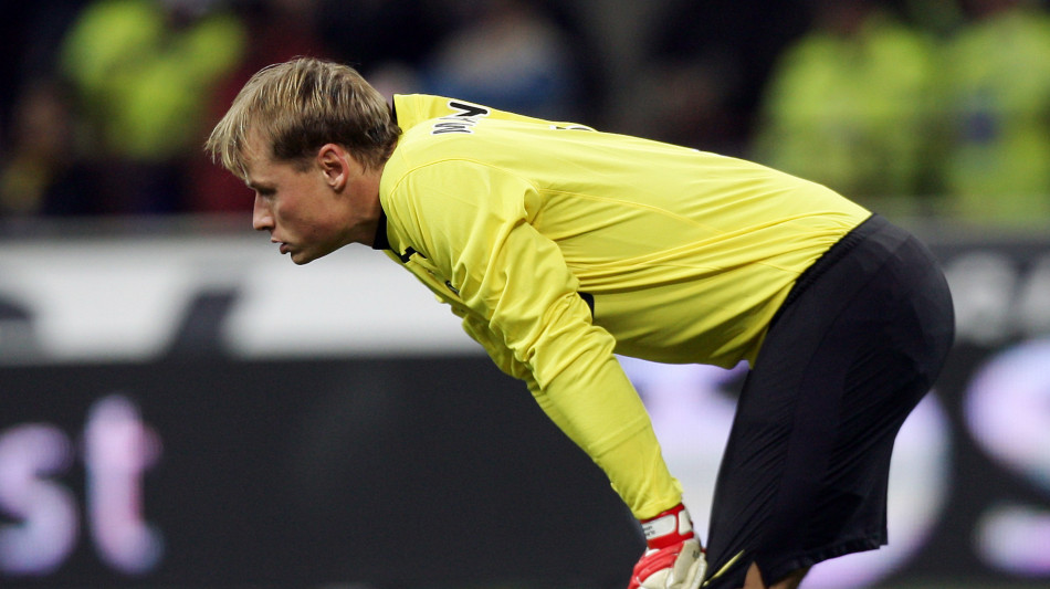 Morto in un incidente stradale a 48 anni l'ex portiere austriaco Manninger