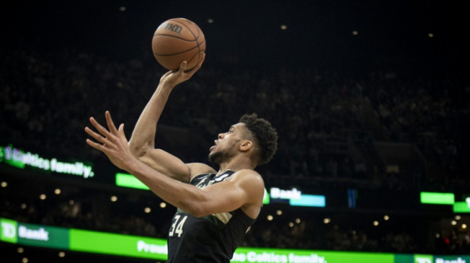 Play-offs NBA: Milwaukee renverse Boston et entrevoit la finale de conf&eacute;rence