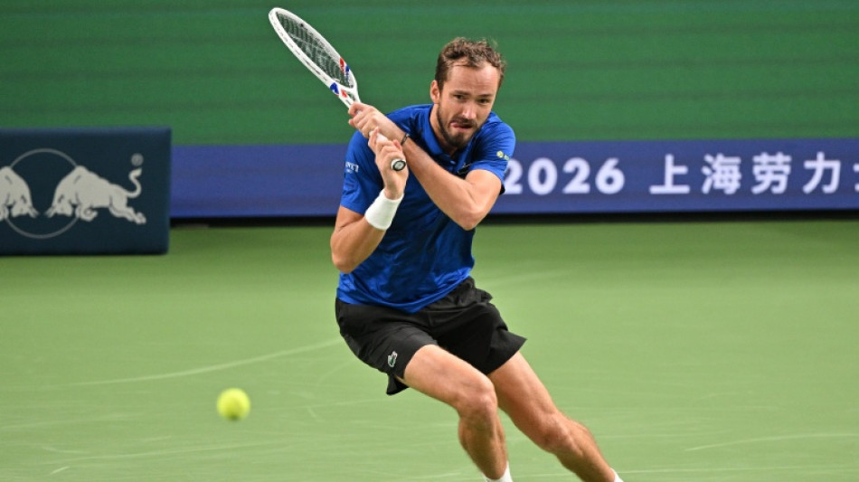  Medvedev beats Paul to face Jodar in Shanghai Masters semis 