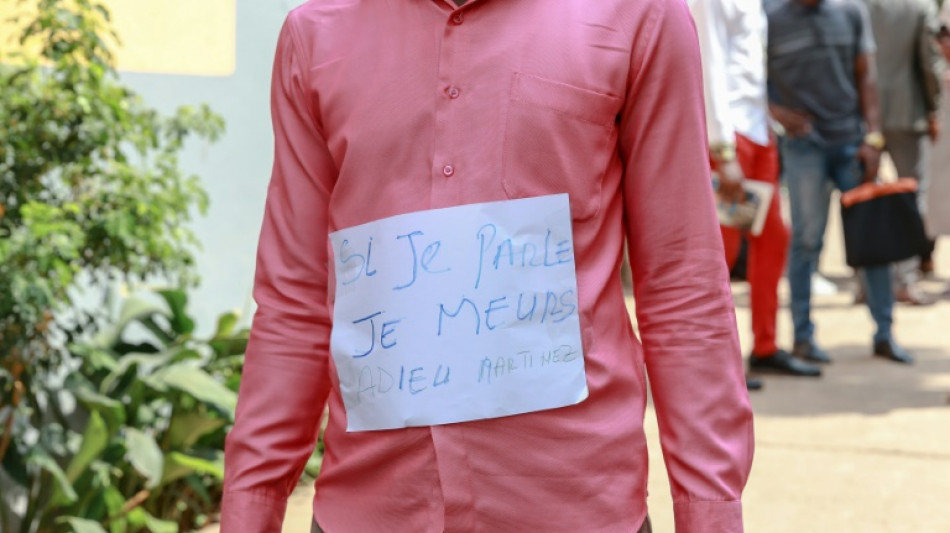 Cameroun: apr&egrave;s l'assassinat d'un journaliste, col&egrave;re et peur chez ses pairs
