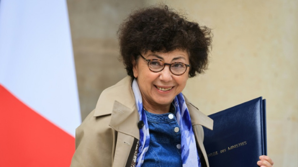  La ministra francesa de Medioambiente anuncia su dimisi&oacute;n tras aprobarse la ley sobre pesticidas 