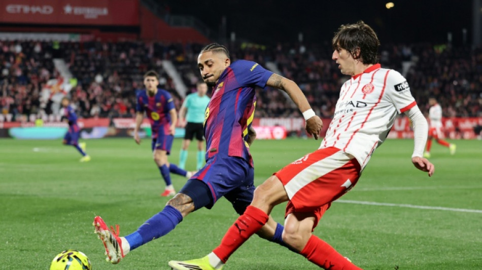  Raphinha critica suposto duplo padr&atilde;o na arbitragem espanhola 