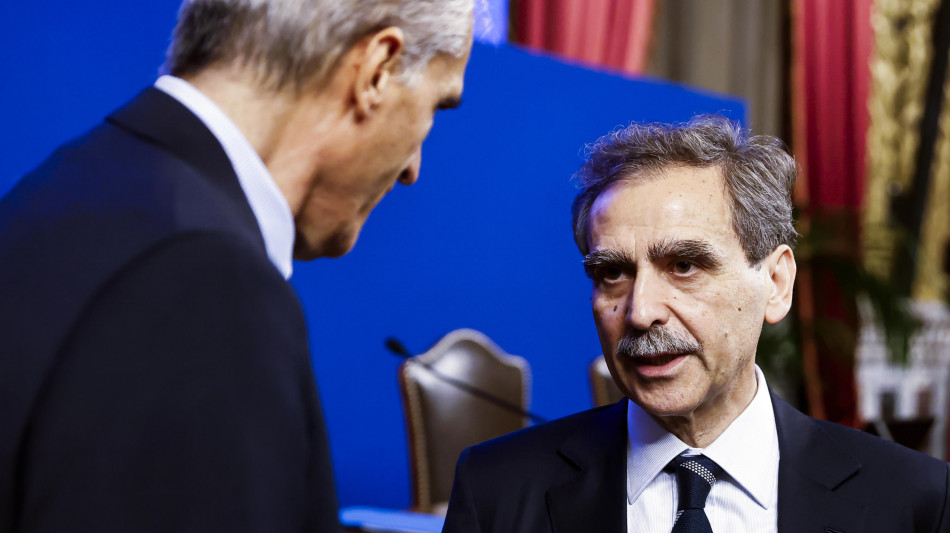 Soci Mps bocciano l'offerta su Bpm, primo stop al piano Lovaglio