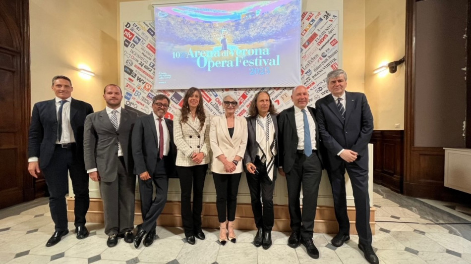 Il Nabucco 'atomico' di Poda apre il 102/o Opera Festival Arena