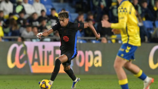 Bar&ccedil;a vence Las Palmas (2-0) e se mant&eacute;m na lideran&ccedil;a do Espanhol