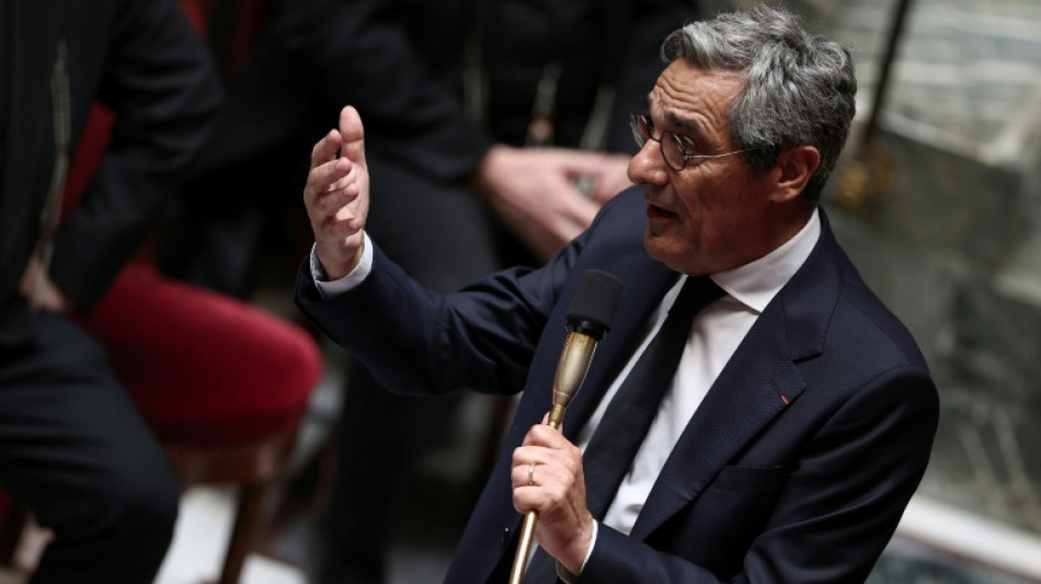  Canicule: la p&eacute;riode des soldes d'&eacute;t&eacute; prolong&eacute;e jusqu'au 28 juillet (ministre) 