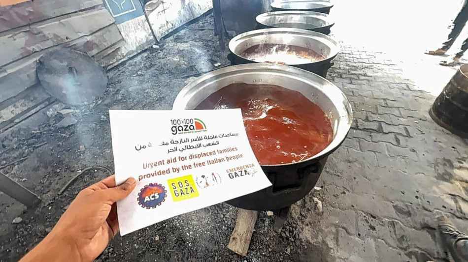 Gaza freestyle, aperta cucina a Khan Younis, assalto affamati