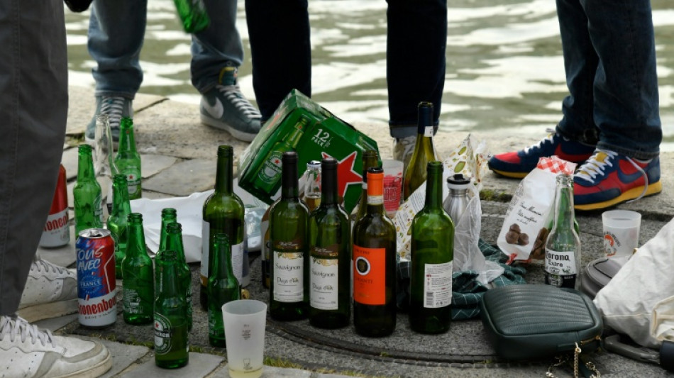  Umfrage: Mehrheit f&uuml;r h&ouml;here Steuern auf Alkohol und Tabak 