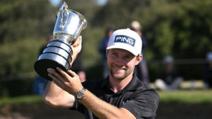 Neergaard-Petersen edges out Smith for maiden DP World Tour win 