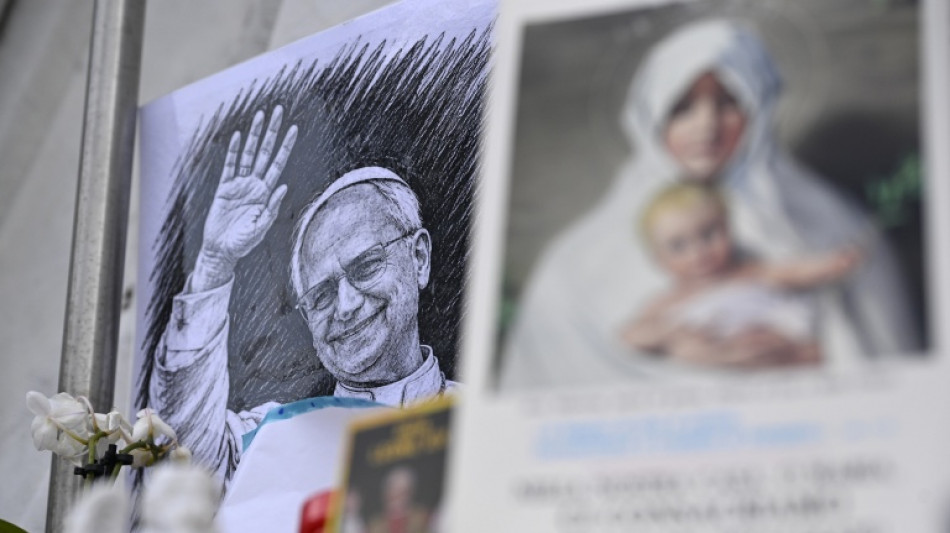  Pope to return to Vatican after cancer surgery 