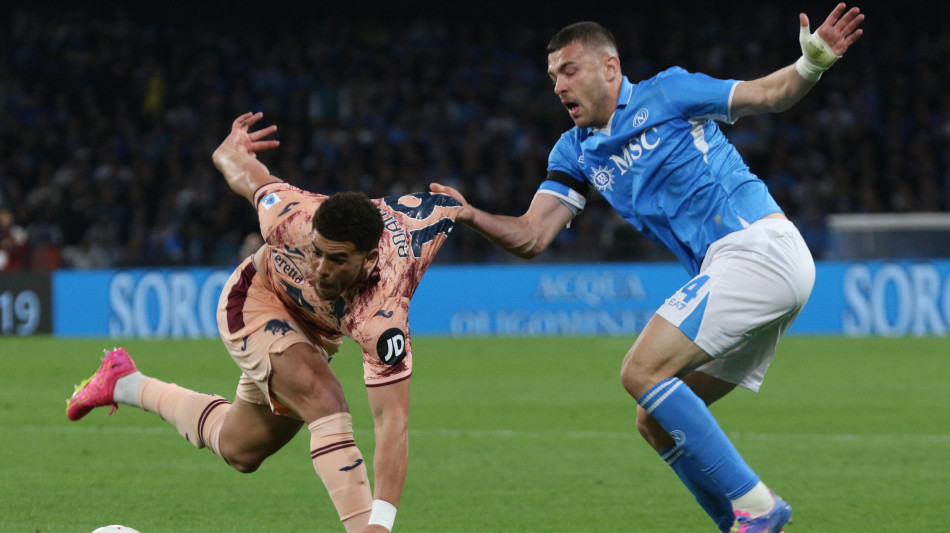 Napoli: lesione muscolare, Conte perde Buongiorno