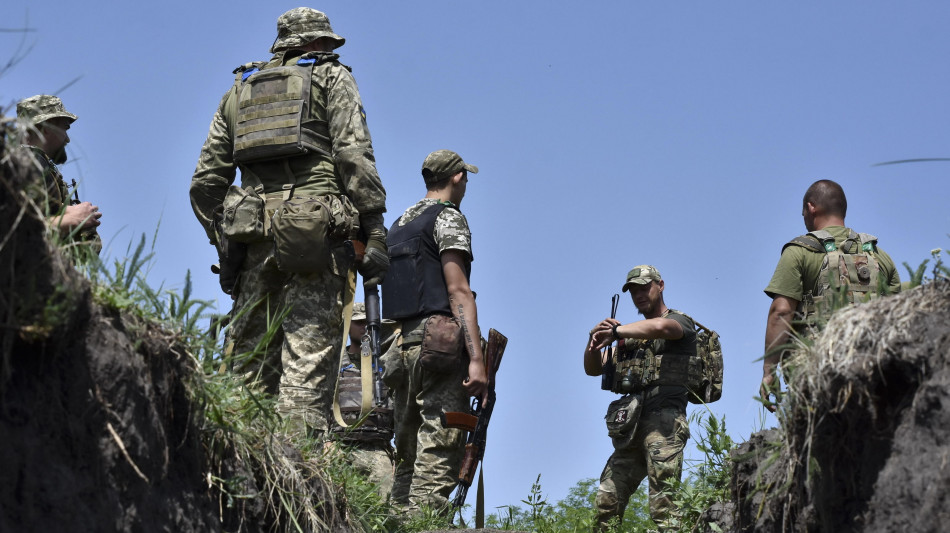 Kiev, '3 morti in un raid russo nella regione di Zaporizhzhia'